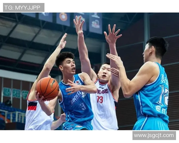 广州篮球队在冠军赛中的默契配合与战术执行分析